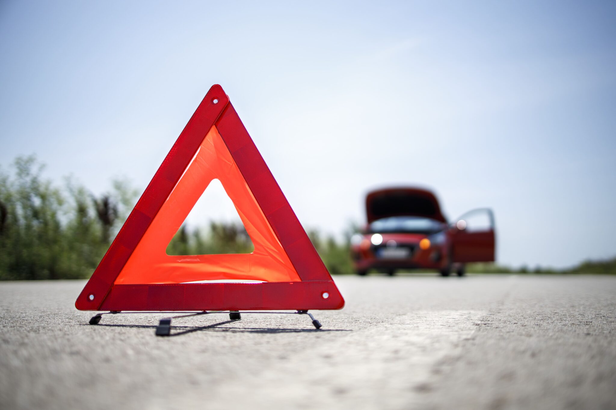 What Is Roadside Assistance, and How Is It Different from Towing?